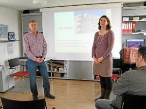 Unsere beiden Vorstände präsentieren das Projekt (Foto: Margot Bausewein)